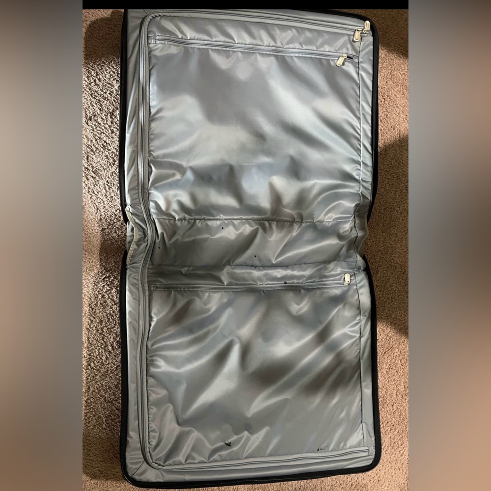 BRIGGS & RILEY BASELINE ROLLING GARMENT BAG - Picture 6 of 10
